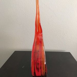 Lindo adorno de vidrio en múltiples colores